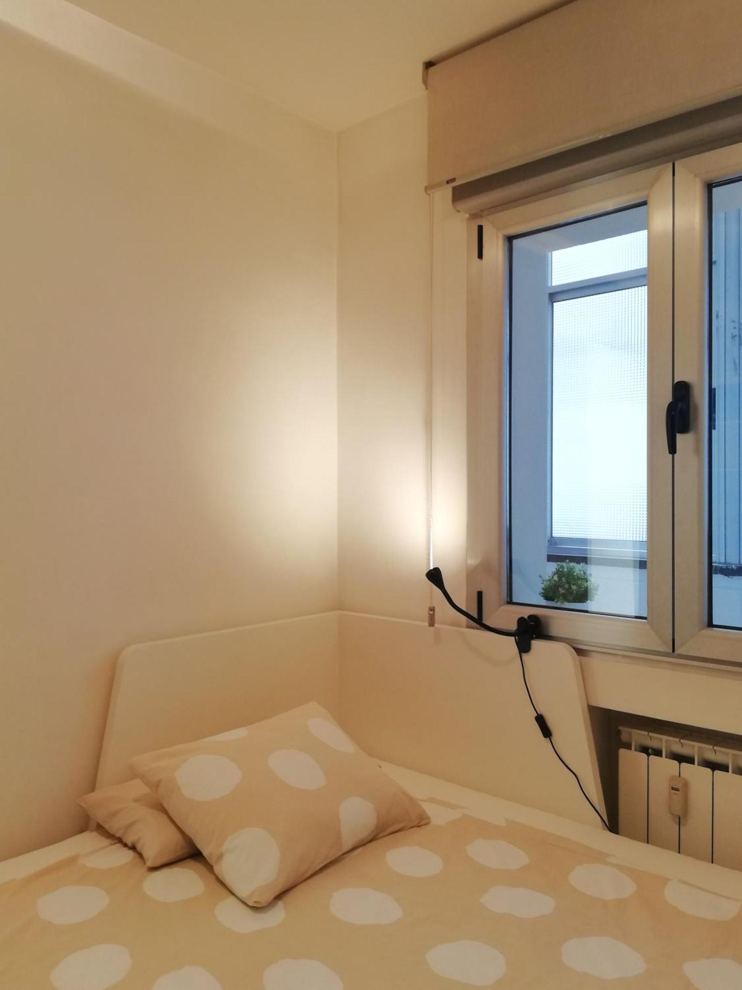 Surf And Art Apartment Parking Gratuito Oviedo Luaran gambar