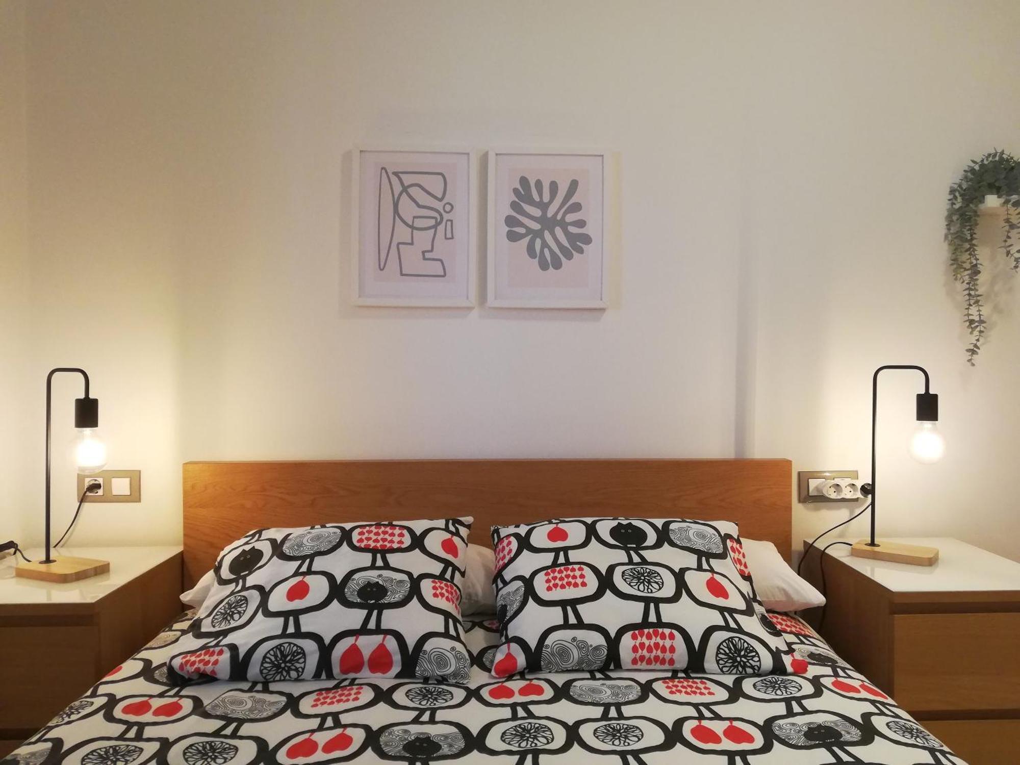 Surf And Art Apartment Parking Gratuito Oviedo Luaran gambar